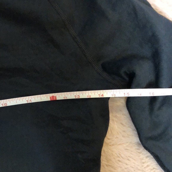 Under Armour long sleeve - Picture 5 of 6